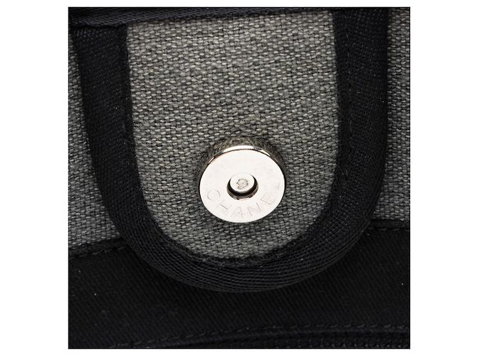 Tote Chanel Denim Deauville Small Negro - vista 9