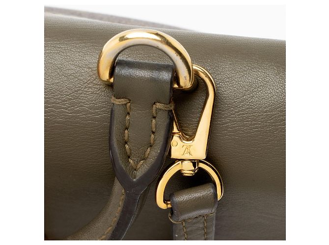 Louis Vuitton Monogram Canvas Locky BB Top Handle Marrone - vista 10