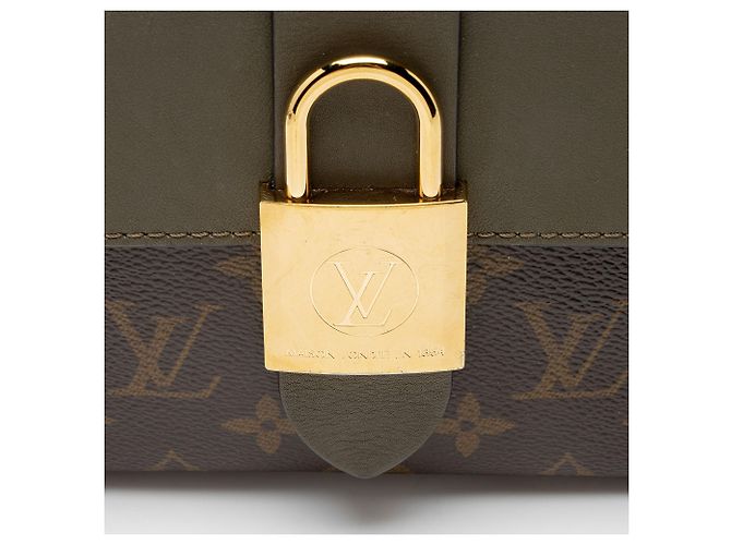 Louis Vuitton Monogram Canvas Locky BB Top Handle Marrone - vista 9