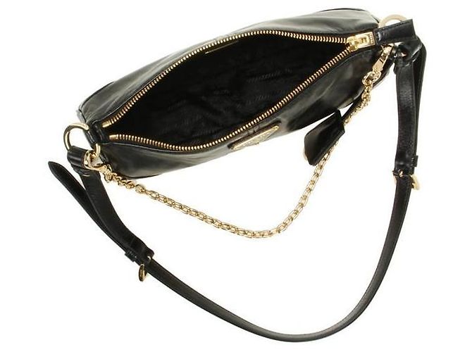 Prada Borsa a tracolla in pelle Medium Reedition timbro: OOM Nero - vista 4