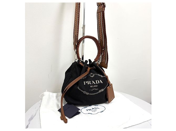 Prada Borsa a secchiello Kanapa in tela Crossbody Nera Nero - vista 18
