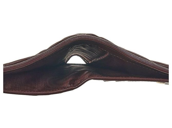 Miu Miu Cartera compacta acolchada Negro - vista 9