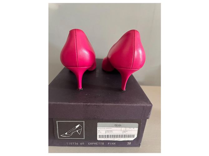 Prada Décolleté in pelle rosa - vista 2