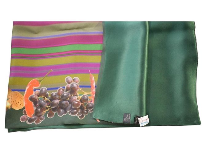 Echarpe Stole ETRO Milano 100% Seda Estampa de Frutas e Vegetais Uva Listrada Marrom Rosa Bege Verde Roxo Amarelo - vista 4