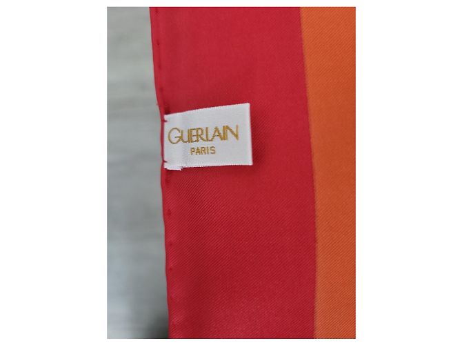 Autre Marque Carré in seta Guerlain Voyage Bianco Rosso D'oro - vista 4