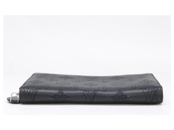 Zippy Louis Vuitton Mahina Long Wallet Black - view 3