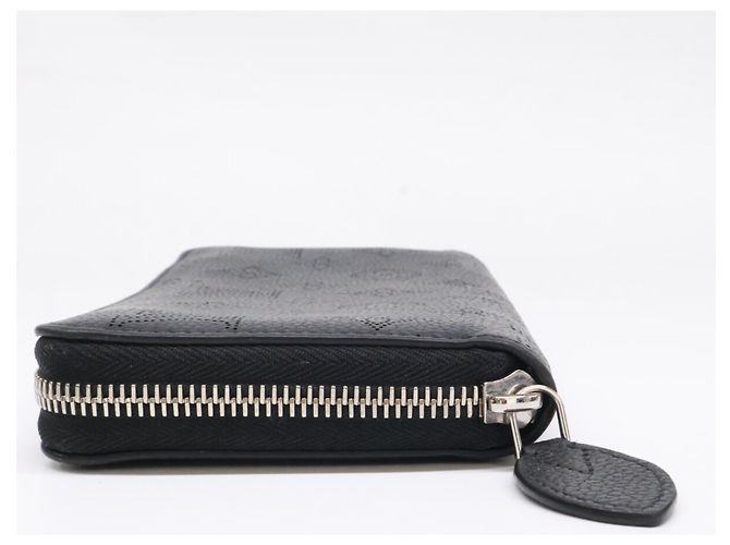 Zippy Louis Vuitton Mahina Long Wallet Black - view 4