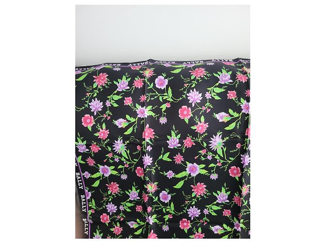 Bally Seidenschal mit Blumenmuster Schwarz Pink Grün Lila - Ansicht 3