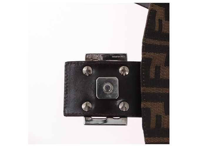 FENDI Zucca Canvas Mamma Baguette Shoulder Bag Marrone Argento Auth BA14206SAV - vista 9