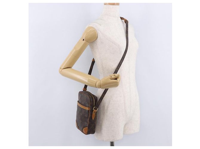 LOUIS VUITTON Bolso de Hombro Monogram Danube M45266 LV Auth 193542 Monograma - vista 22