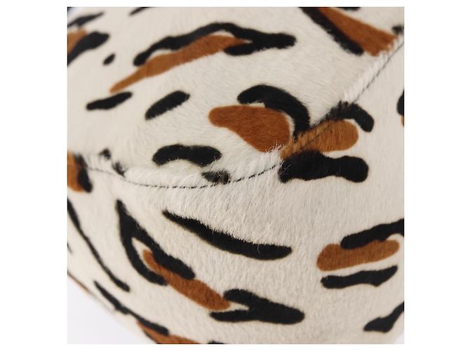 Borsa a tracolla FENDI Leopard Mamma Baguette Harako White Silver Auth yk20700SAM Argento Bianco - vista 15