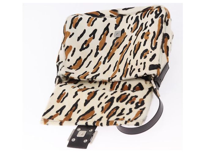 Borsa a tracolla FENDI Leopard Mamma Baguette Harako White Silver Auth yk20700SAM Argento Bianco - vista 20