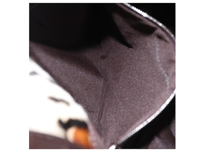 Borsa a tracolla FENDI Leopard Mamma Baguette Harako White Silver Auth yk20700SAM Argento Bianco - vista 25