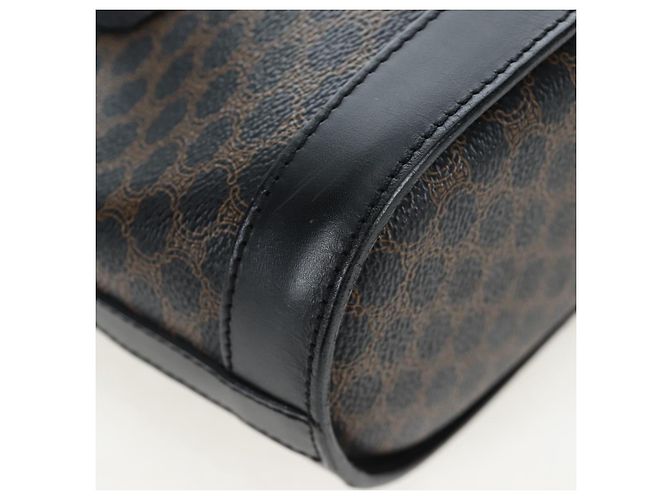 Céline CELINE Macadam Canvas Handtasche PVC Leder Schwarz Gold Auth 191816V Golden - Ansicht 16