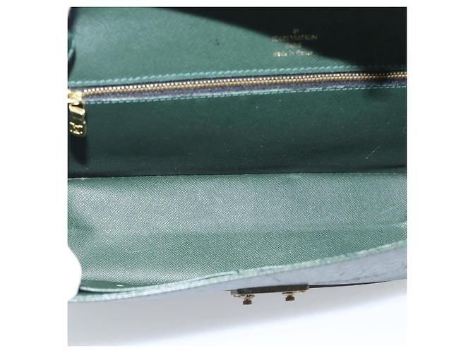 LOUIS VUITTON Pochette Kour Clutch Taiga Epicea M30194 LV Auth ka5336 - vista 9