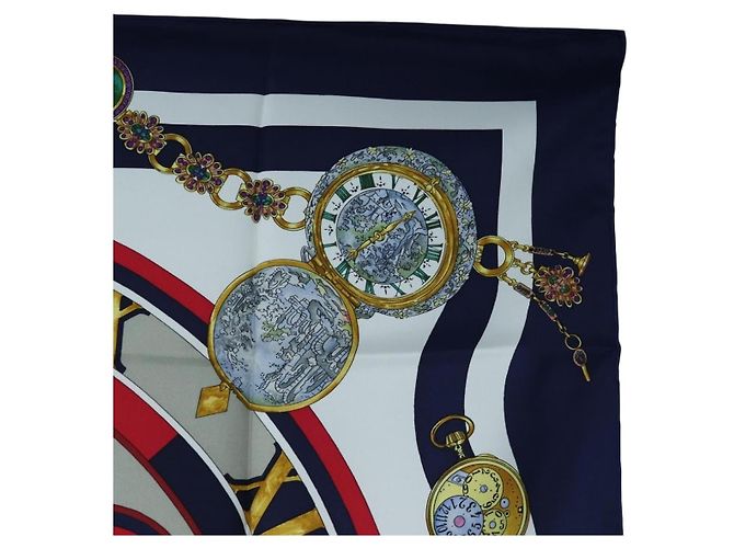 Hermès HERMES Carré 90 Sciarpa in seta "la ronde des heures" Navy White Auth ki6727M Bianco Blu navy - vista 4