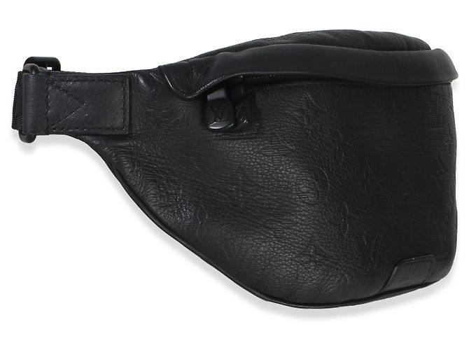 Bumbag Discovery Black Monogram Shadow Louis Vuitton Nero - vista 4