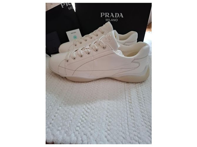 Prada Re-Edition Nappa Leder Sneaker Weiß - Ansicht 2