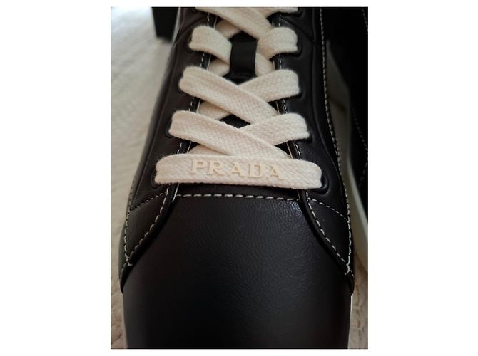 Prada Re-Edition Sneakers in pelle nera Nero - vista 3