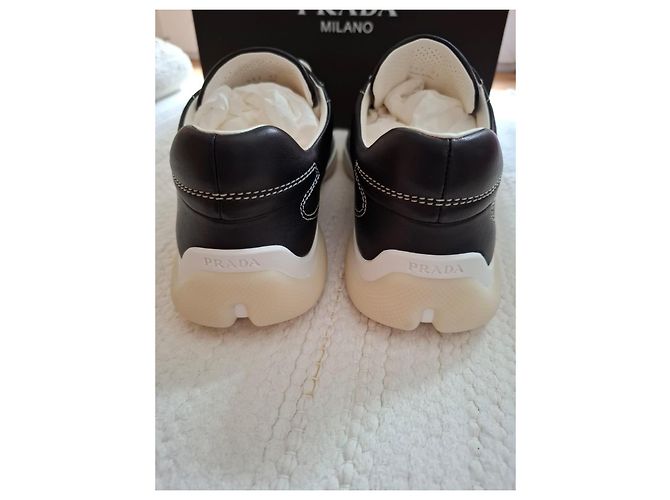 Prada Re-Edition Sneakers in pelle nera Nero - vista 5