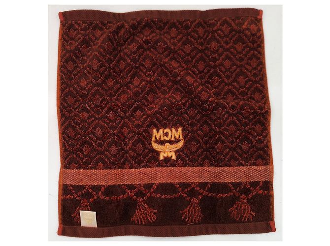 Mouchoir Serviette MCM en coton marron - vue 3