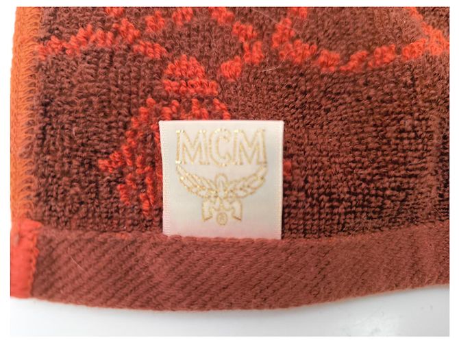 Mouchoir Serviette MCM en coton marron - vue 4