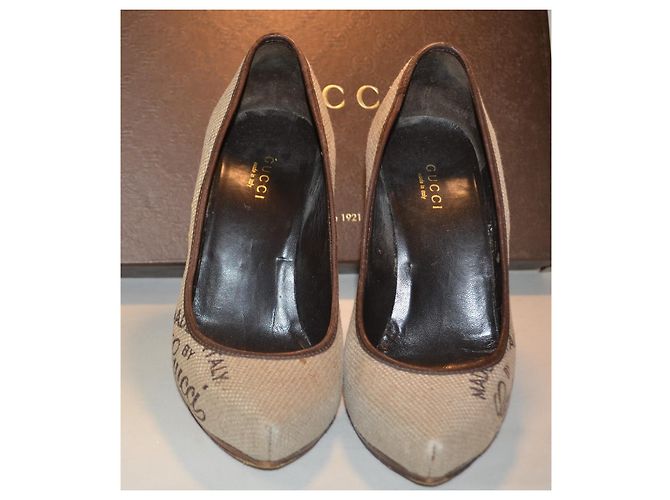 Gucci High Heels aus beigeem Canvas mit Logo Braun - Ansicht 2