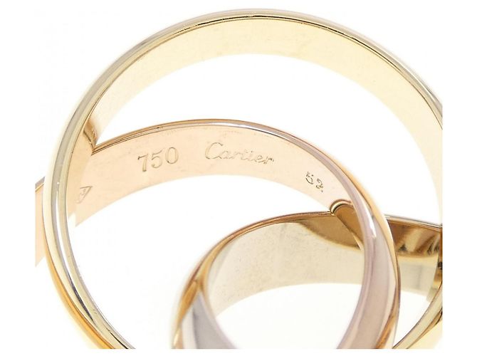 Anello Trinity Cartier in oro bianco oro giallo e oro rosa - vista 4