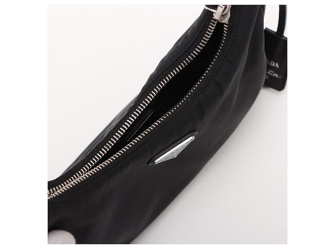 Prada Borsa a tracolla Re-Edition 2005 in nylon Econyl Black Nero - vista 12
