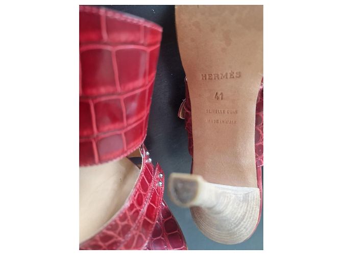 Mule Hermès pelle di alligatore Rosso - vista 5