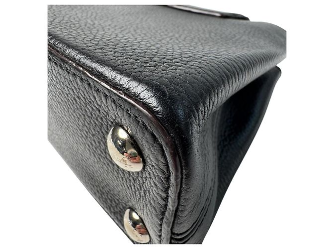 Borsa a tracolla Louis Vuitton Capucines BB Nero - vista 18