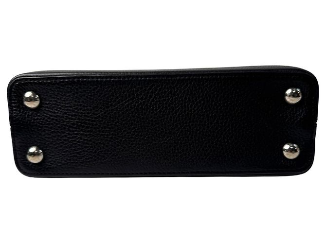 Borsa a tracolla Louis Vuitton Capucines BB Nero - vista 6