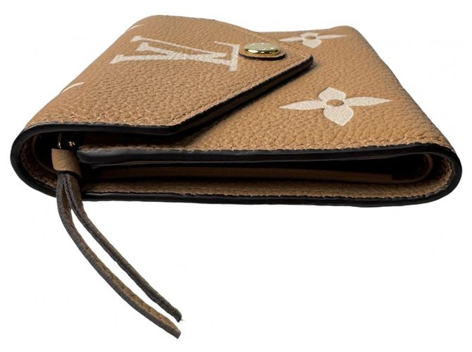 Louis Vuitton Monogram Empreinte Portefeuille Victorine Beige Cammello - vista 3