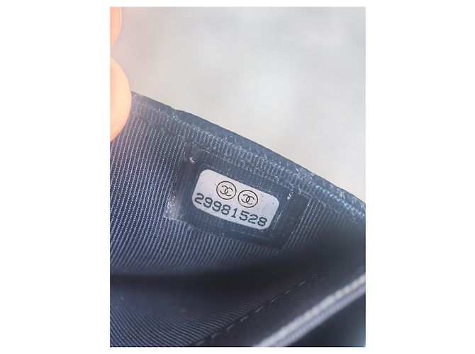 Chanel Tarjetero de piel caviar acolchado - Navy Azul oscuro - vista 13