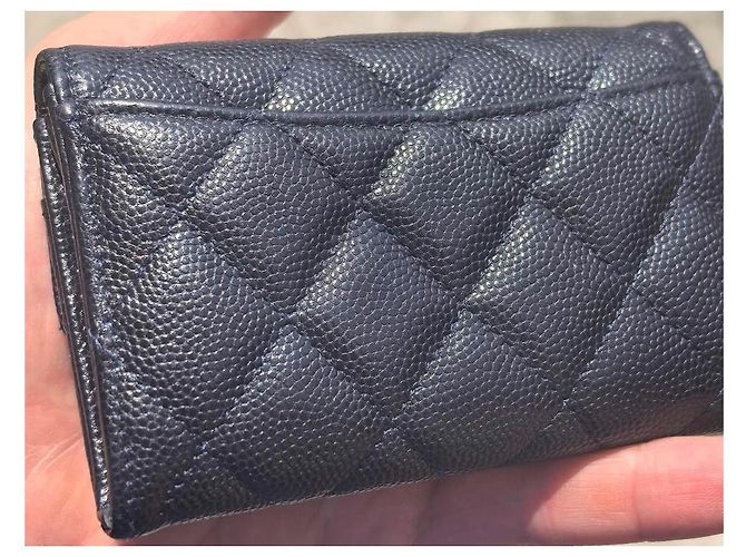 Chanel Tarjetero de piel caviar acolchado - Navy Azul oscuro - vista 6