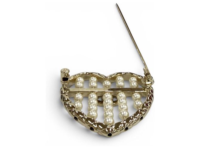 Spilla Coco Mark Matelassé Heart di CHANEL Bianco D'oro - vista 5