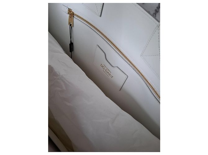 Dolce & Gabbana Borsa Tote DG Daily in Pelle Nero Bianco Grigio - vista 10