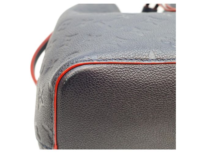 Néonoé Borsa a tracolla Louis Vuitton Empreinte Marine Rouge Neo Noe MM Blu navy - vista 7