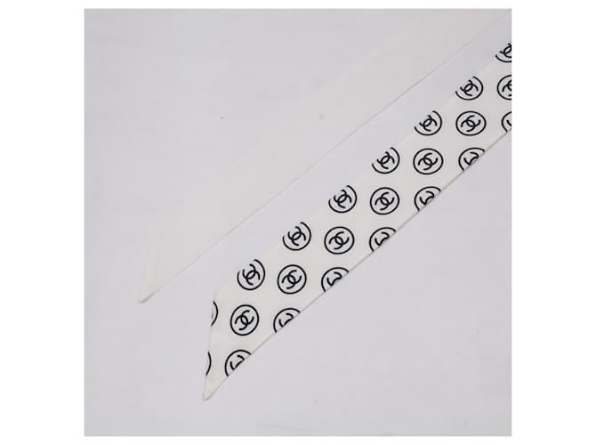 Foulard per capelli in seta CHANEL Coco Mark Bianco - vista 2