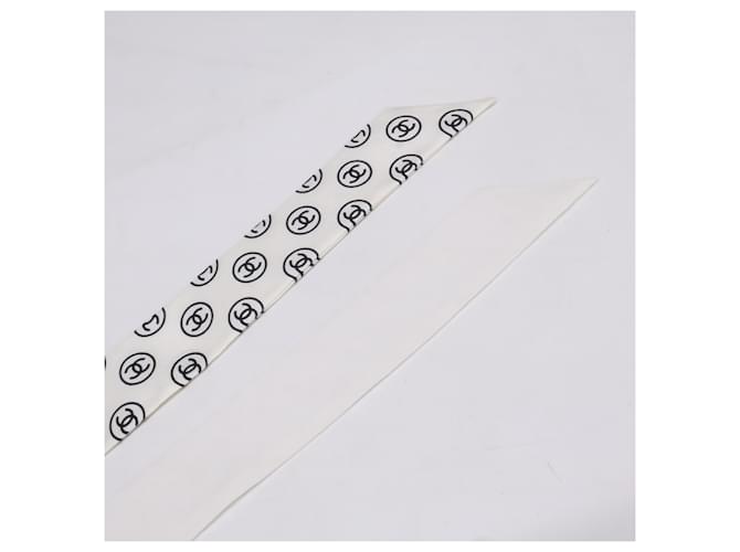 Foulard per capelli in seta CHANEL Coco Mark Bianco - vista 7