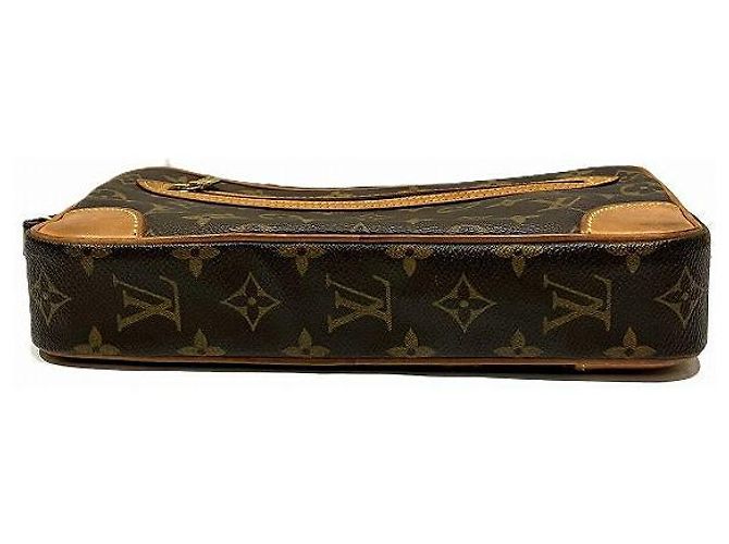 Clutch Louis Vuitton Marly Dragonne PM Monogram Marrone - vista 3