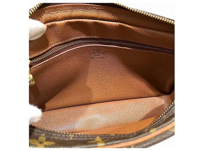 Clutch Louis Vuitton Marly Dragonne PM Monogram Marrone - vista 5