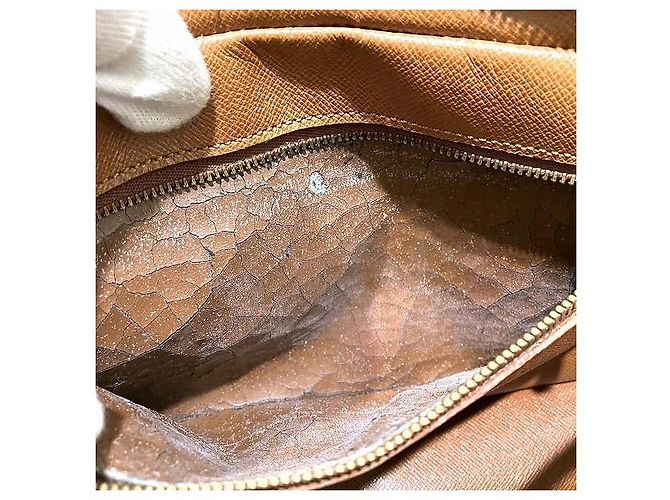 Clutch Louis Vuitton Marly Dragonne PM Monogram Marrone - vista 6