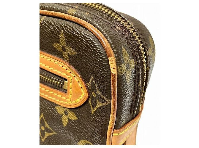 Clutch Louis Vuitton Marly Dragonne PM Monogram Marrone - vista 7