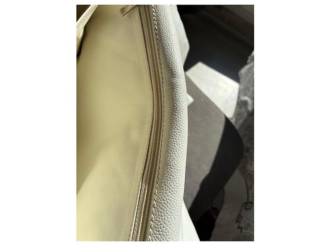 Timeless Borsa Chanel Classic in pelle caviar bianca Bianco - vista 4