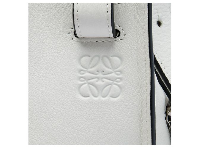 Borsa Hammock in pelle di vitello granulata bianca LOEWE Small Bianco - vista 5