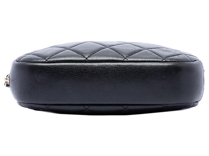 Pochette per trucchi Curvy in agnello trapuntato CC nero Chanel - vista 3