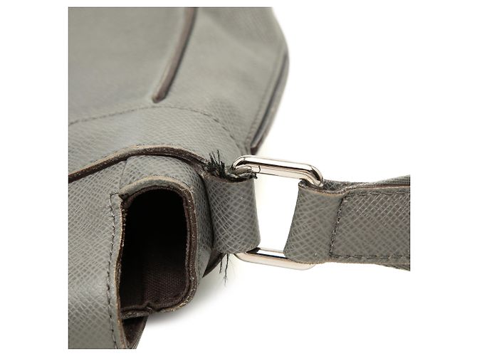 Louis Vuitton Gray Taiga Roman MM Marrone - vista 8