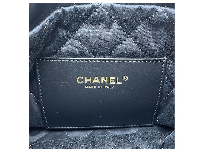 Chanel Black Mini Shiny Calfskin 22 Handbag - view 5