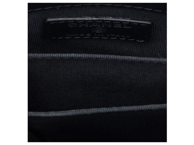 Chanel Schwarzer CC Kalbsleder Handy Crossbody - Ansicht 4